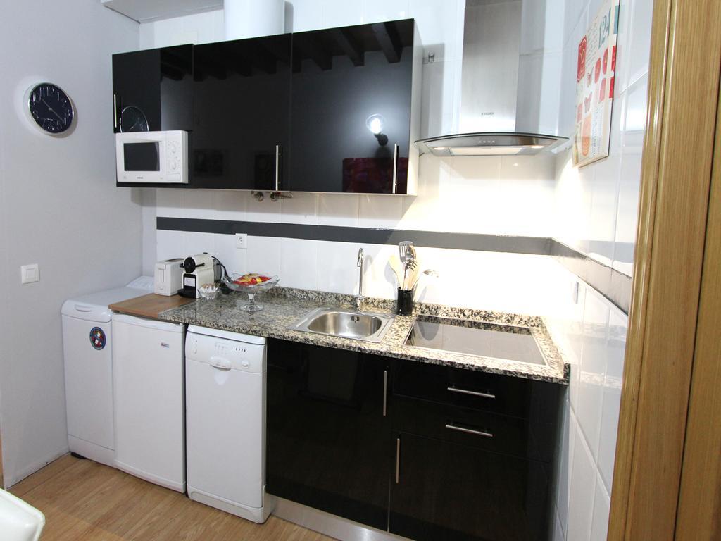 Apartamentos Toledo Suite ภายนอก รูปภาพ