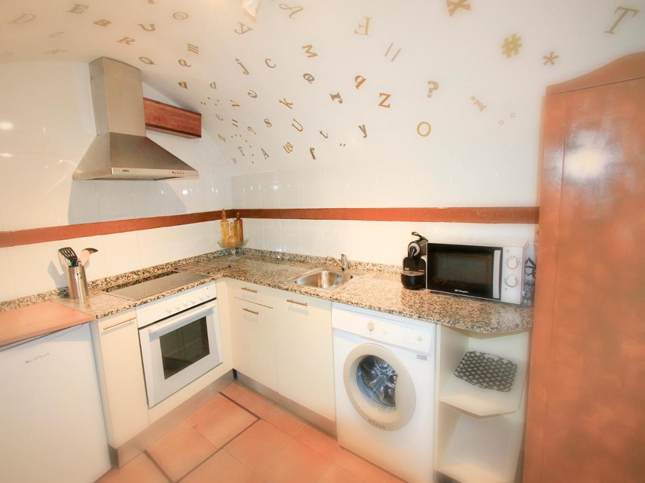 Apartamentos Toledo Suite ภายนอก รูปภาพ